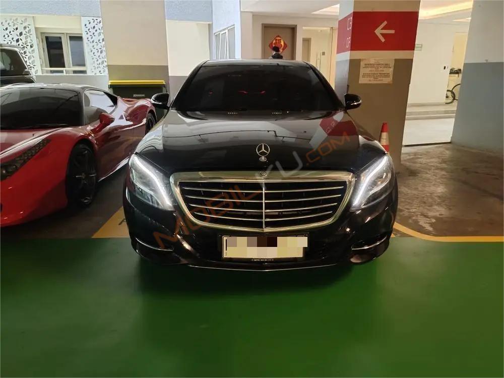 Mobil Mercedes-Benz S-Class 2014