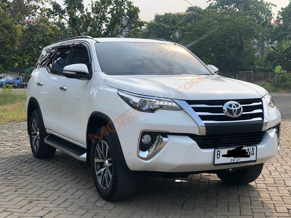 Mobil Toyota Fortuner 2017