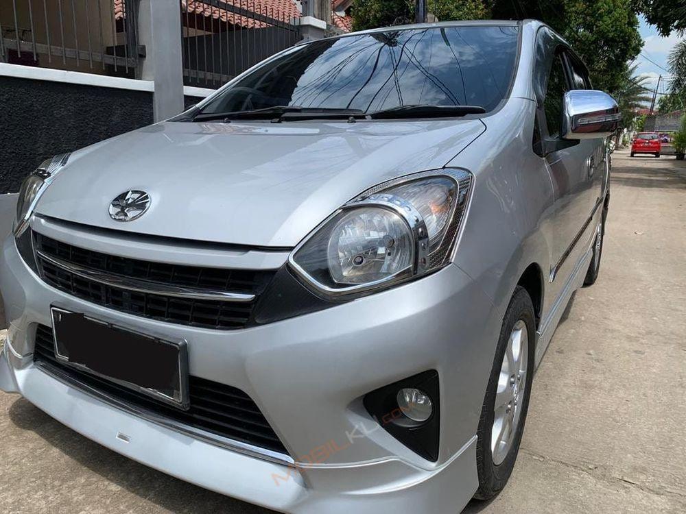 Mobil Toyota Agya 2014