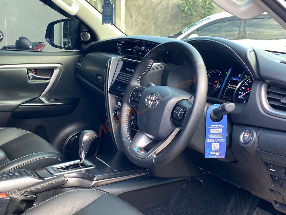 Mobil Toyota Fortuner 2023