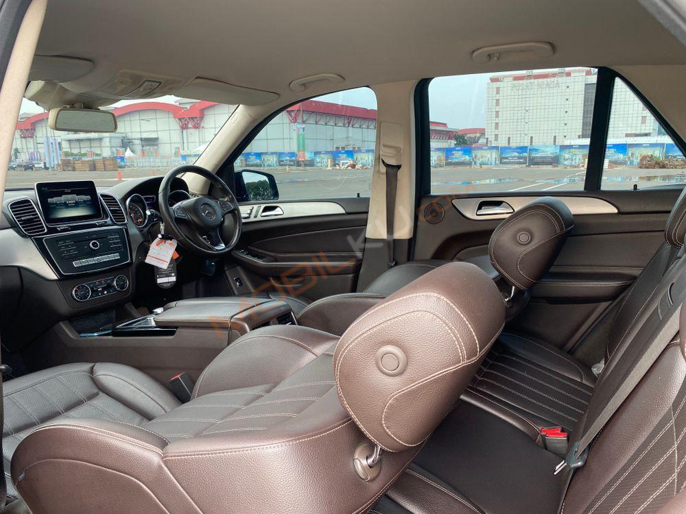 Mobil Mercedes-Benz GLE 2016
