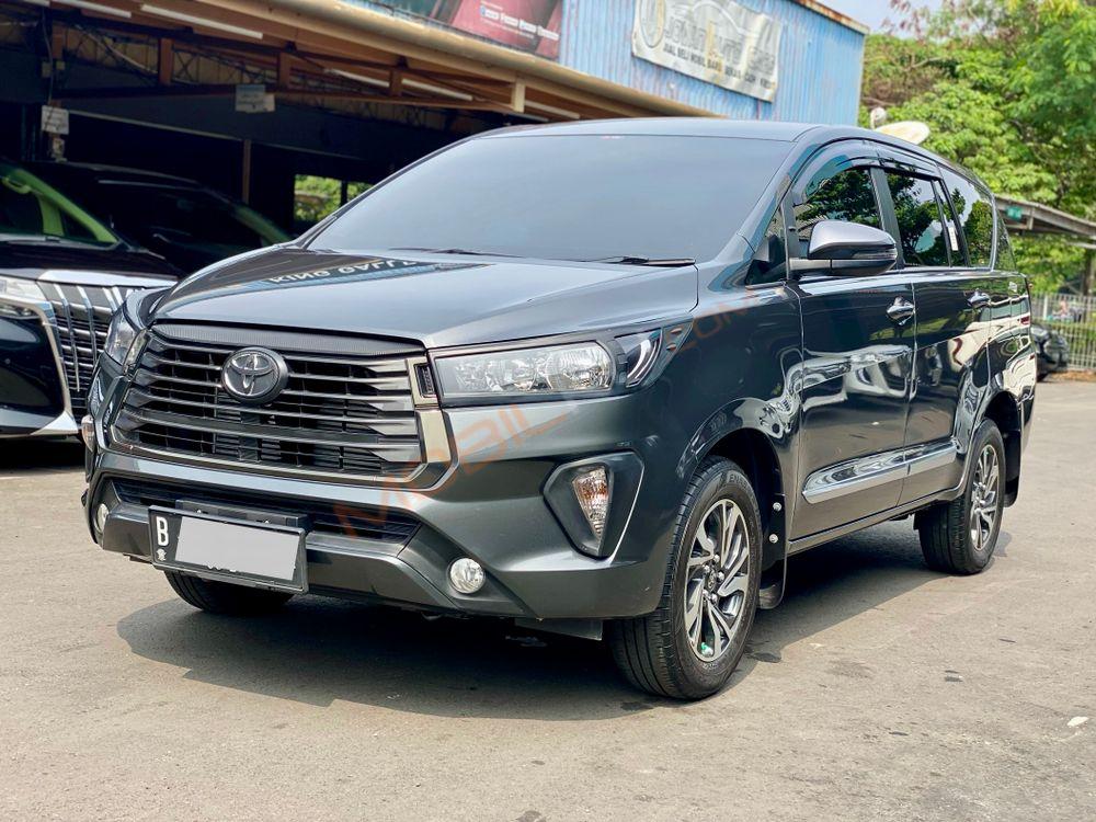 Mobil Toyota Kijang Innova 2022