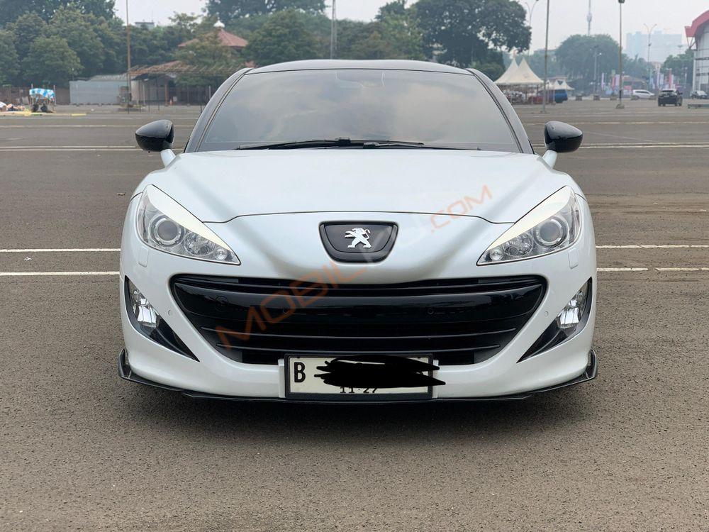 Mobil Peugeot RCZ 2012