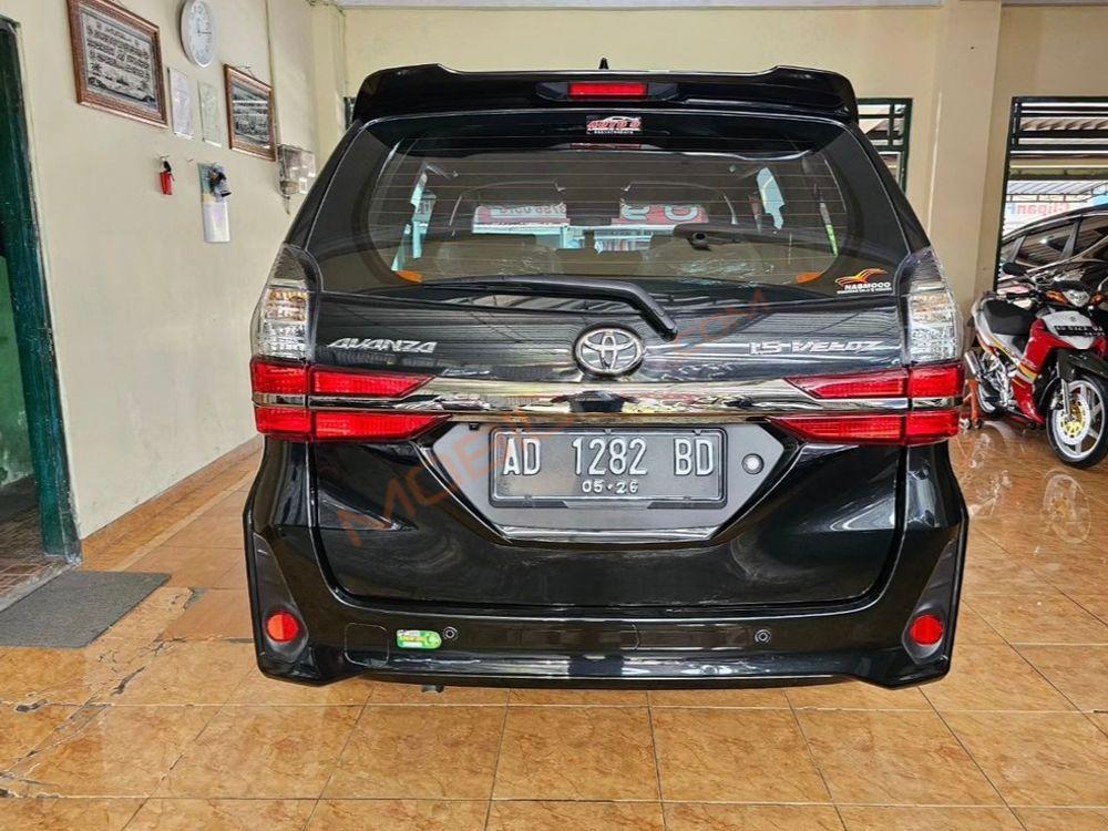 Mobil Toyota Avanza 2021