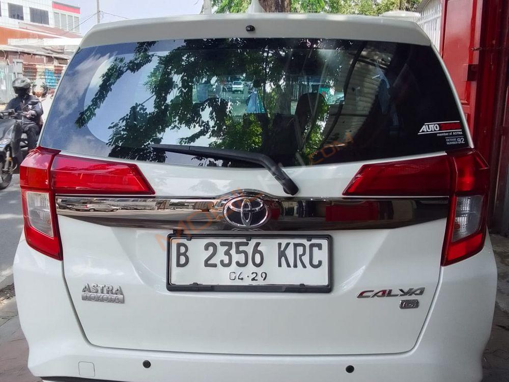 Mobil Toyota Calya 2024