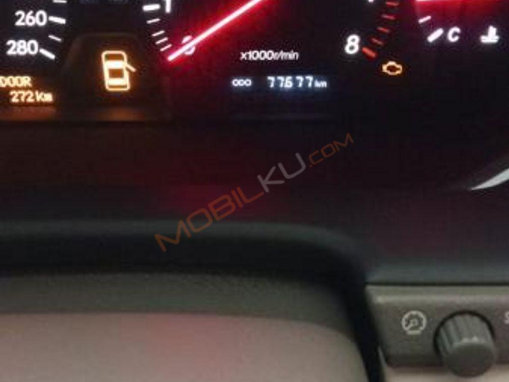 Mobil Lexus LS 2001