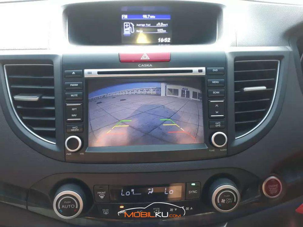 Mobil Honda CR-V 2012