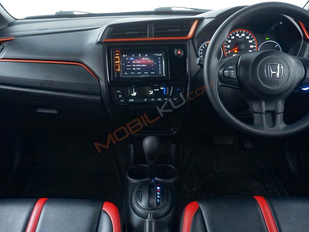 Mobil Honda Brio 2021
