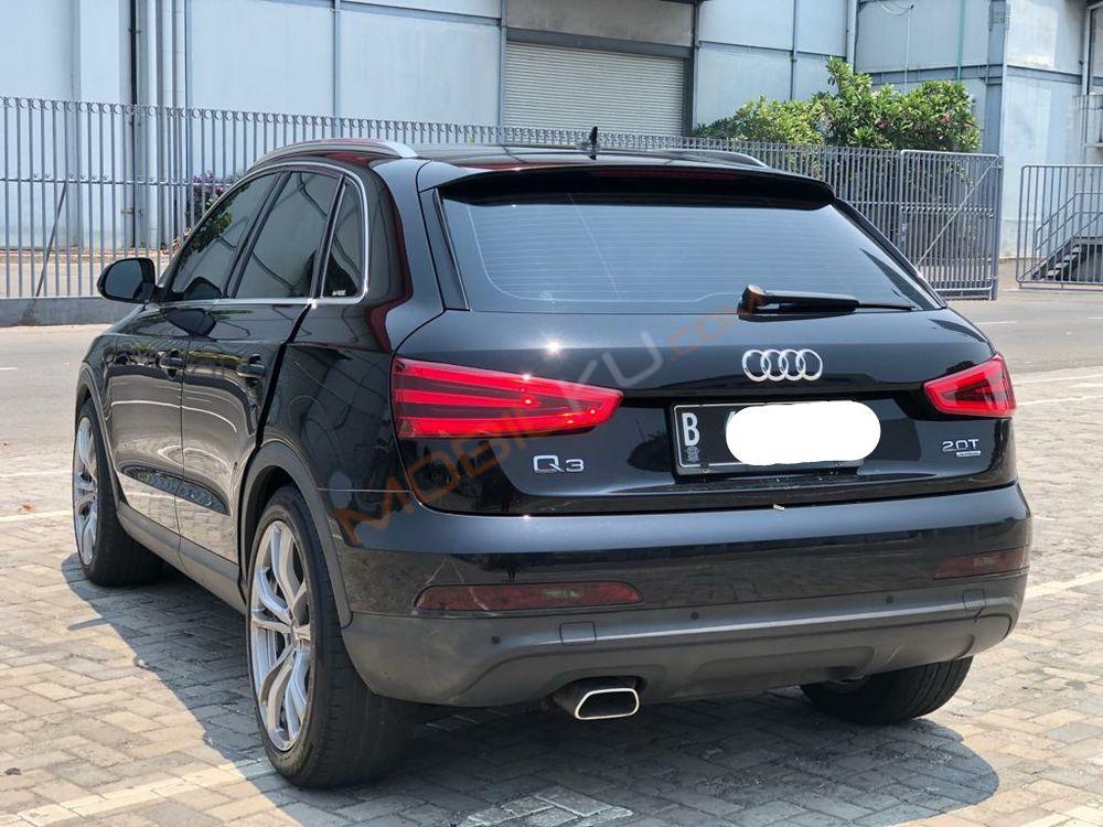 Mobil Audi Q3 2014
