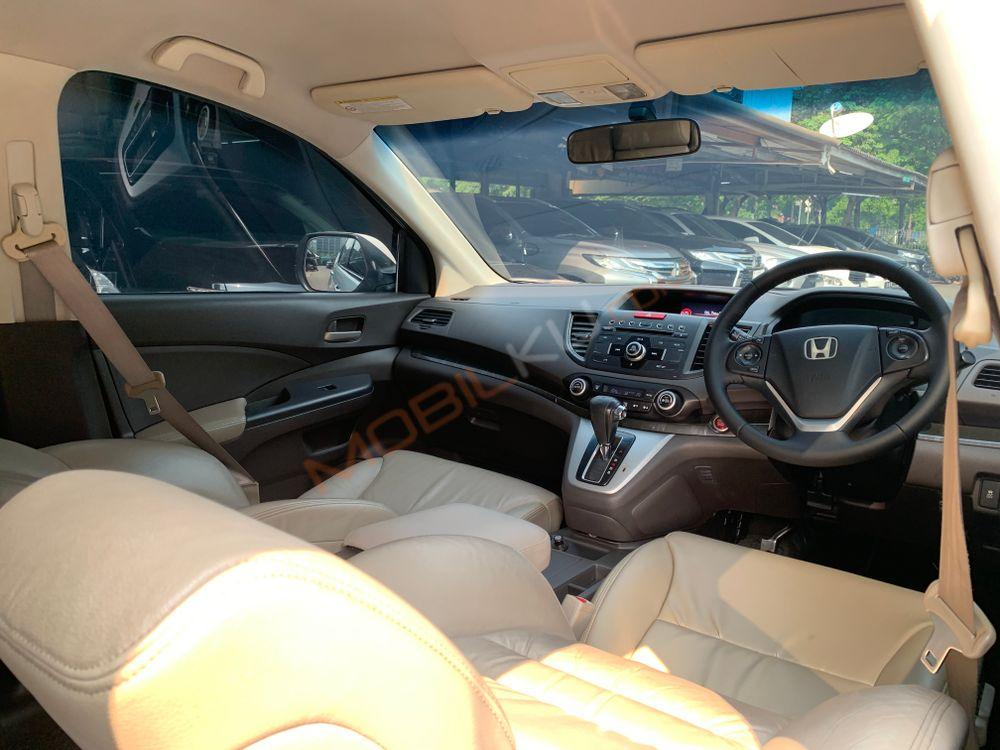 Mobil Honda CR-V 2012