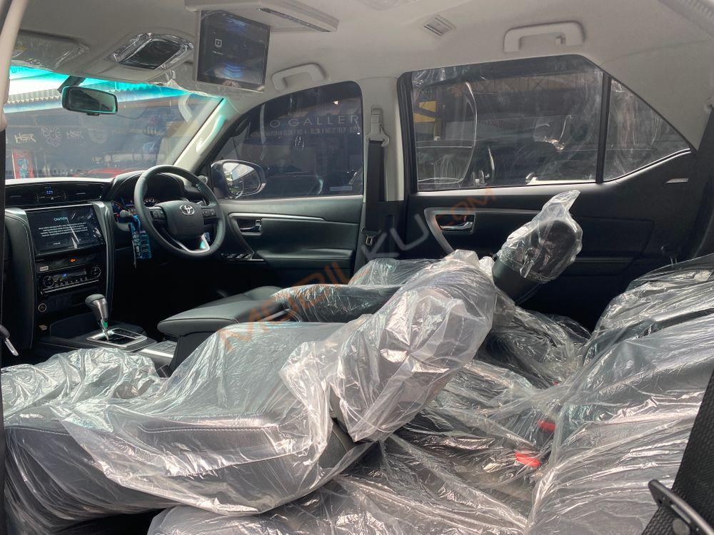 Mobil Toyota Fortuner 2023