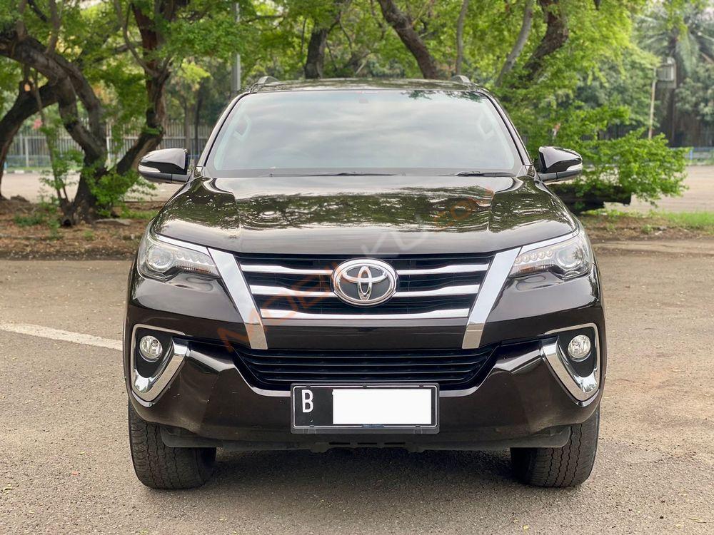 Mobil Toyota Fortuner 2016