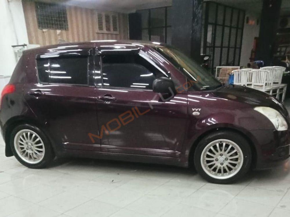 Mobil Suzuki Swift 2011