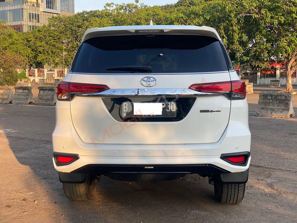 Mobil Toyota Fortuner 2020