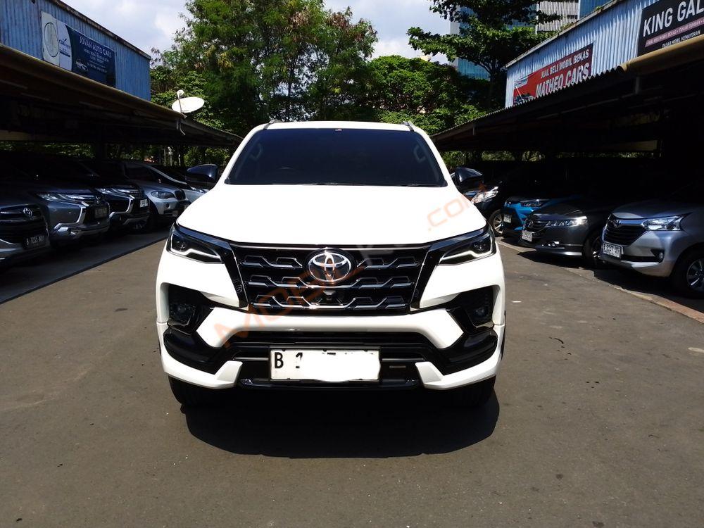 Mobil Toyota Fortuner 2022