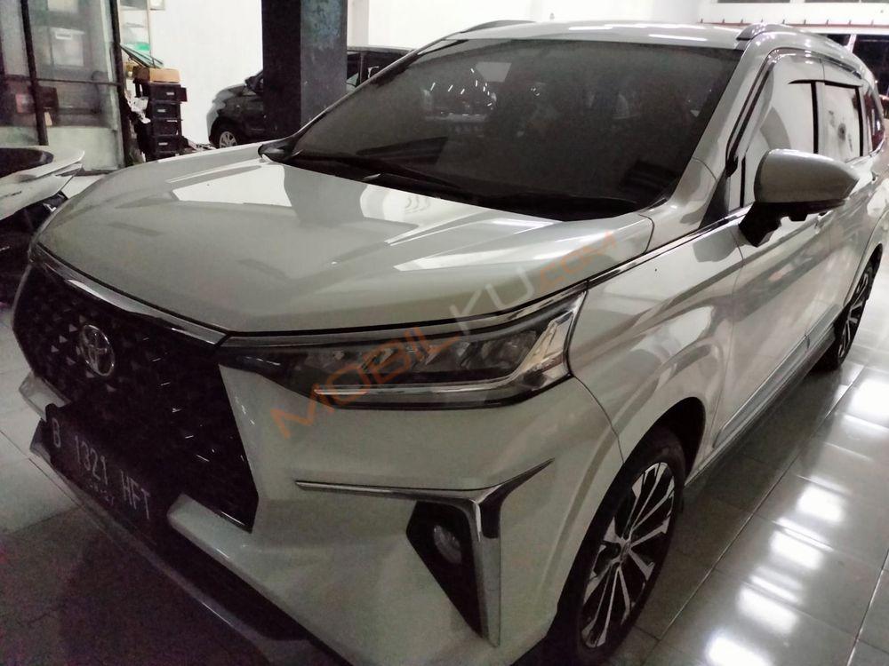 Mobil Toyota Veloz 2022