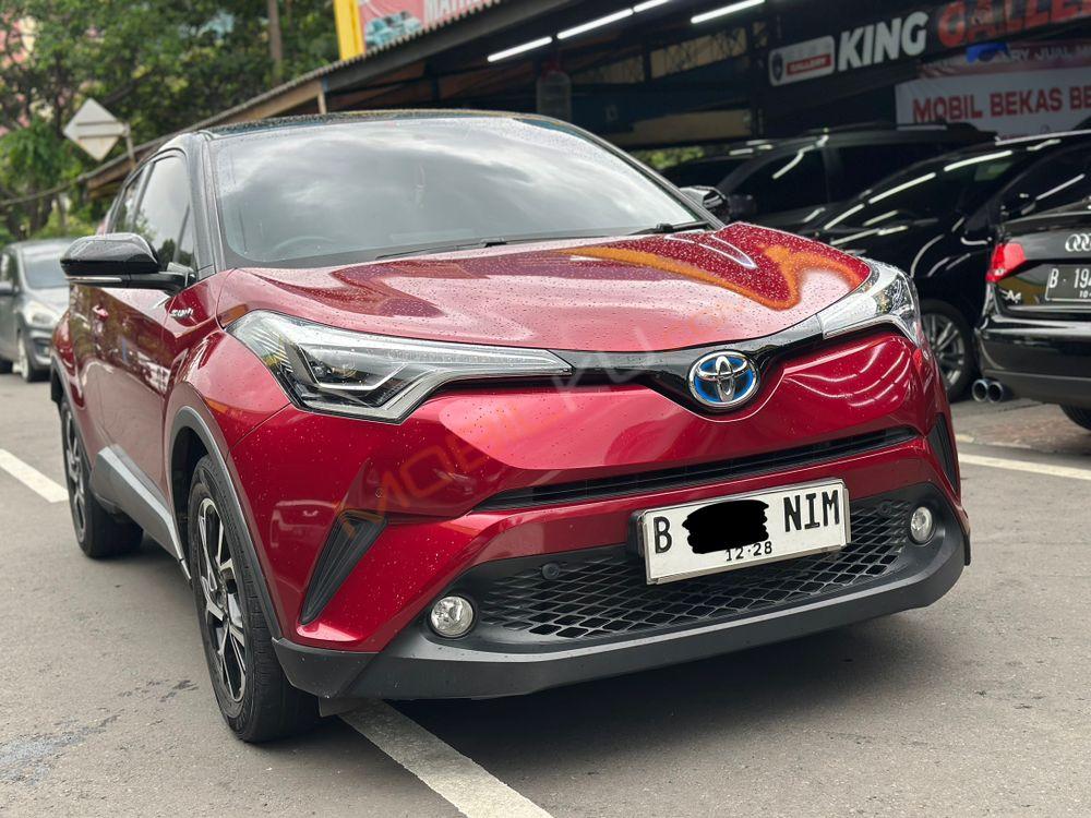 Mobil Toyota C-HR 2021