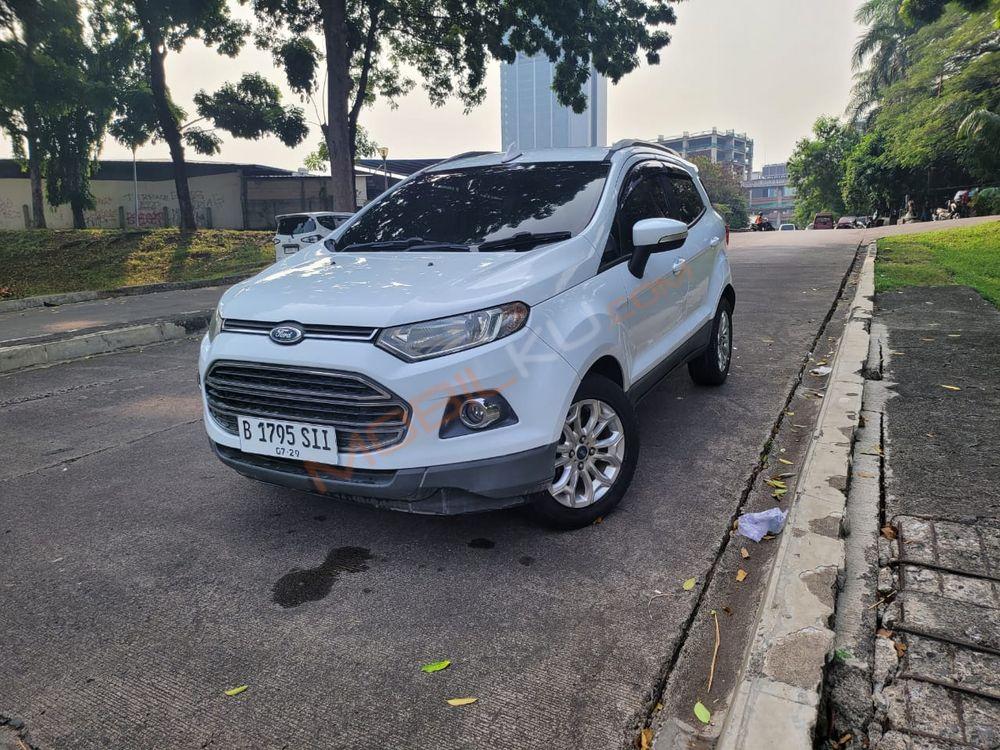 Mobil Ford EcoSport 2015