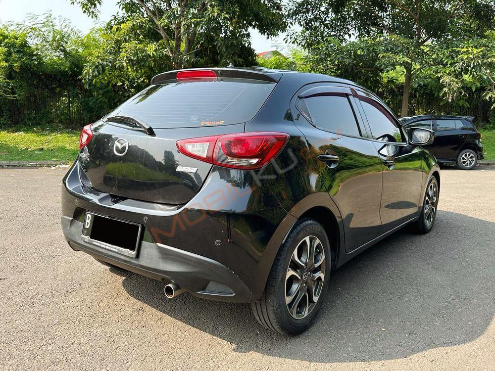 Mobil Mazda 2 Hatchback 2017