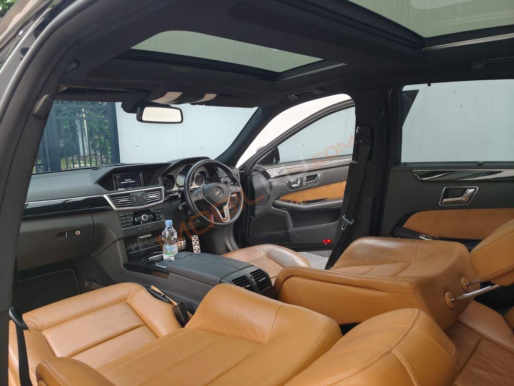 Mobil Mercedes-Benz E-Class 2011