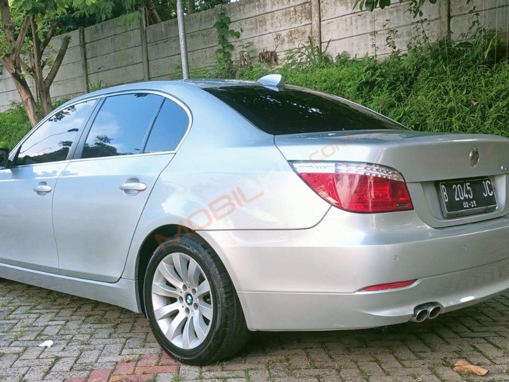 Mobil BMW 5 Series 2008