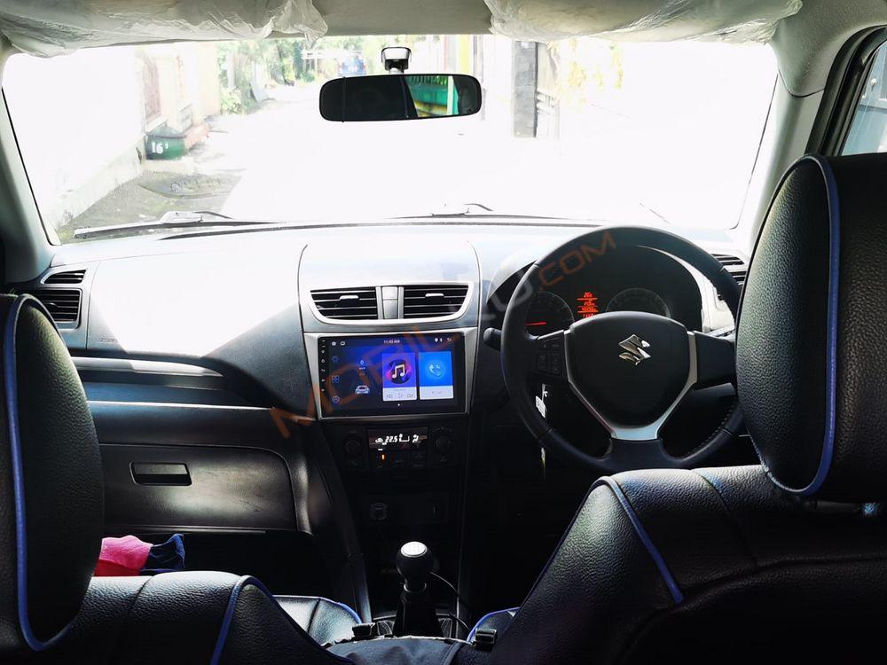Mobil Suzuki Swift 2015