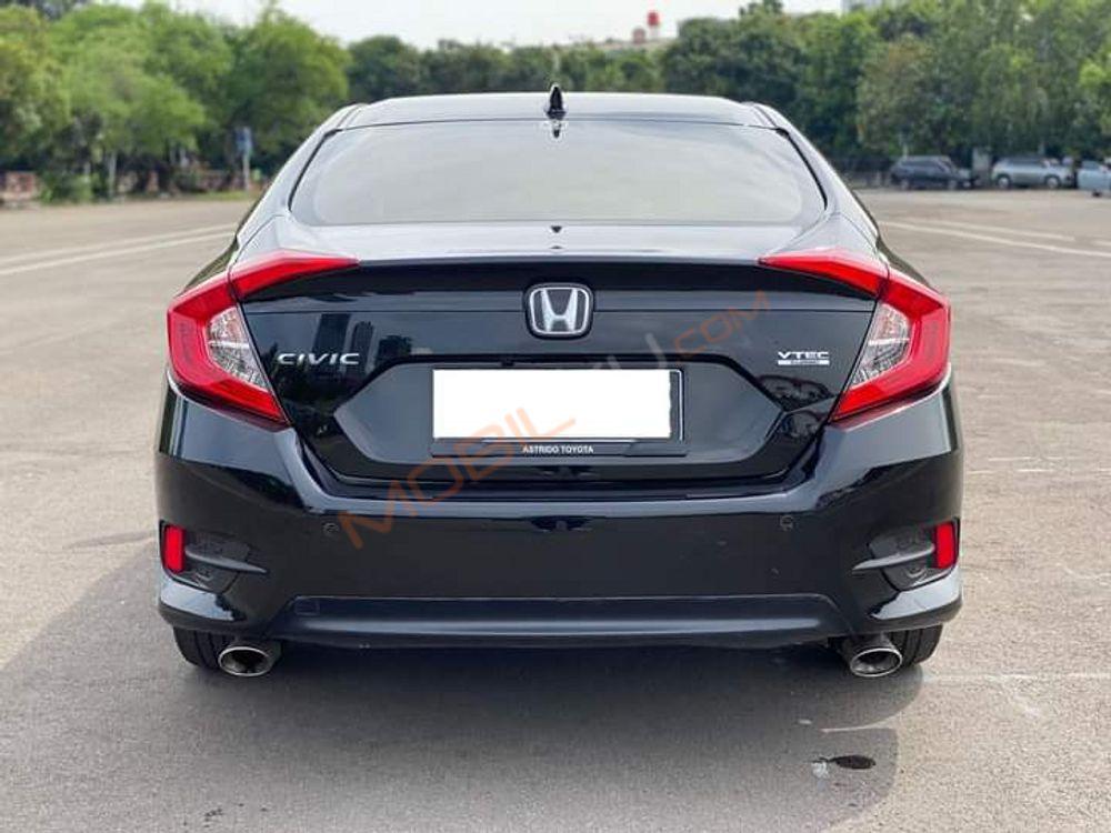 Mobil Honda Civic Sedan 2017