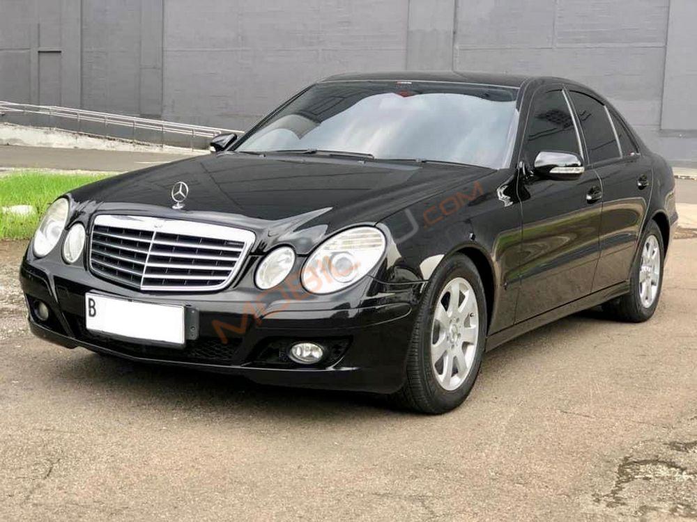 Mobil Mercedes-Benz E-Class 2007