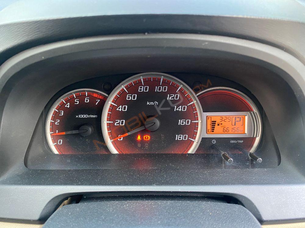 Mobil Toyota Avanza 2014