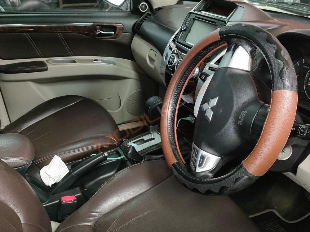 Mobil Mitsubishi Pajero Sport 2014