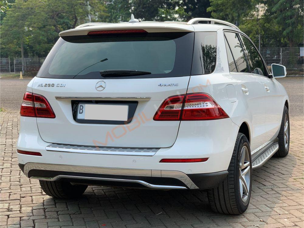 Mobil Mercedes-Benz ML 2013