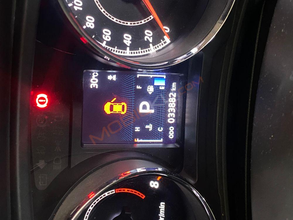 Mobil Mitsubishi Outlander Sport 2014