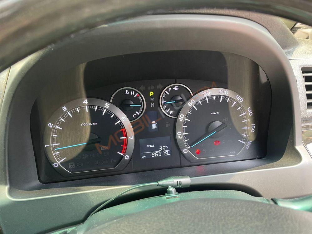 Mobil Toyota Vellfire 2014