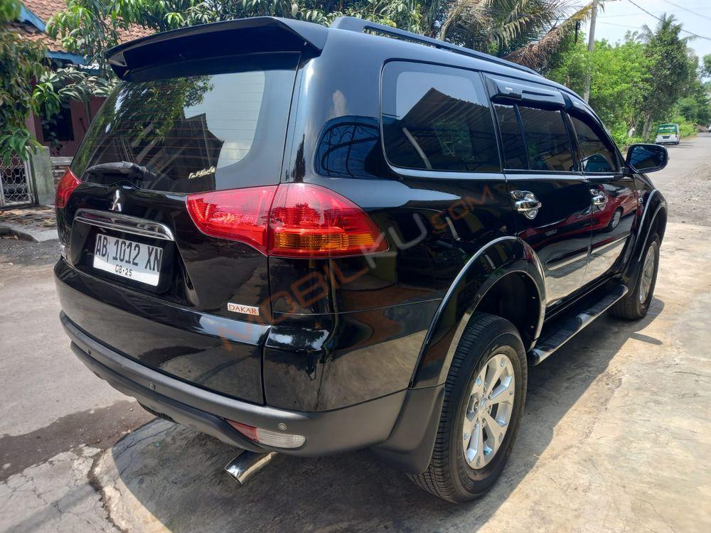 Mobil Mitsubishi Pajero Sport 2014
