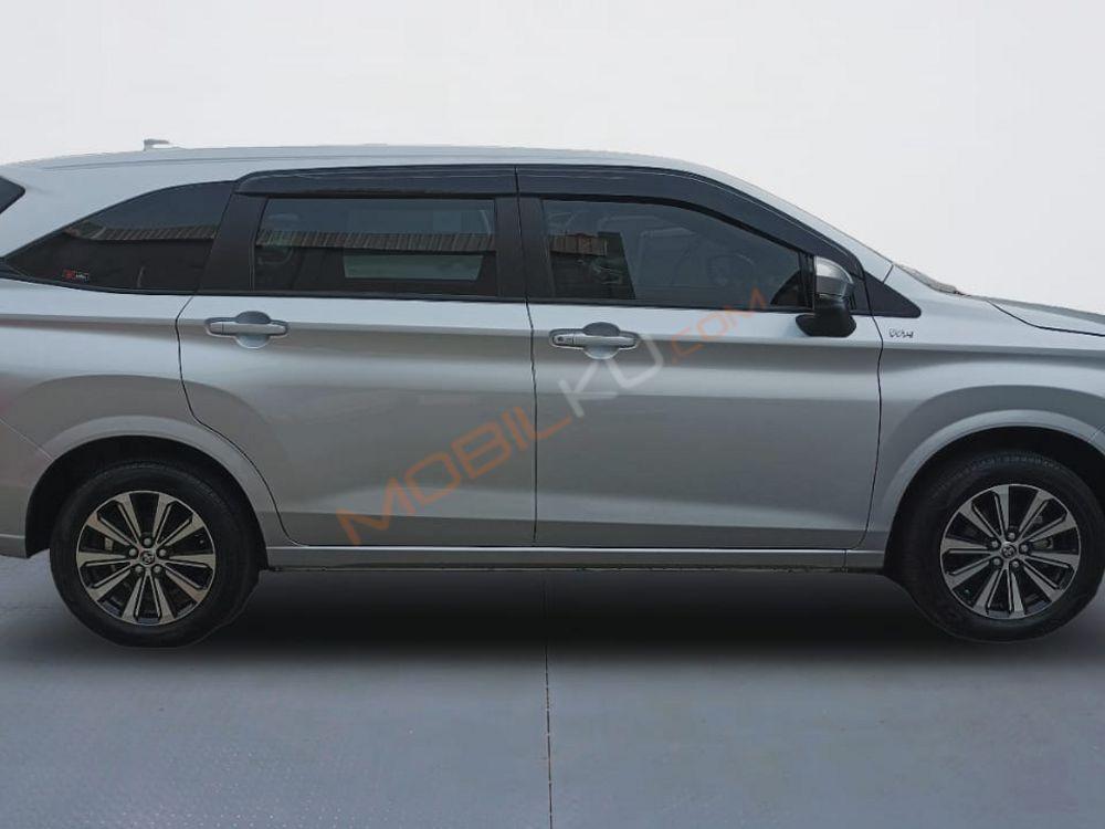 Mobil Toyota Avanza 2022