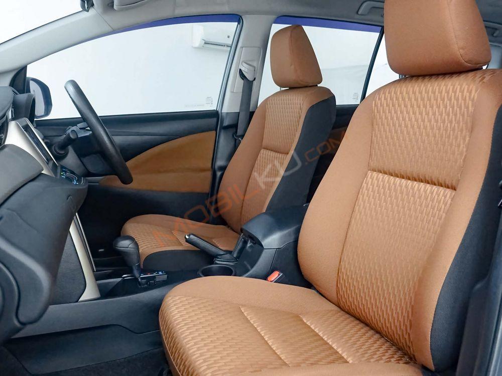 Mobil Toyota Kijang Innova 2017