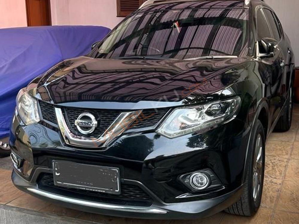 Mobil Nissan X-Trail 2015