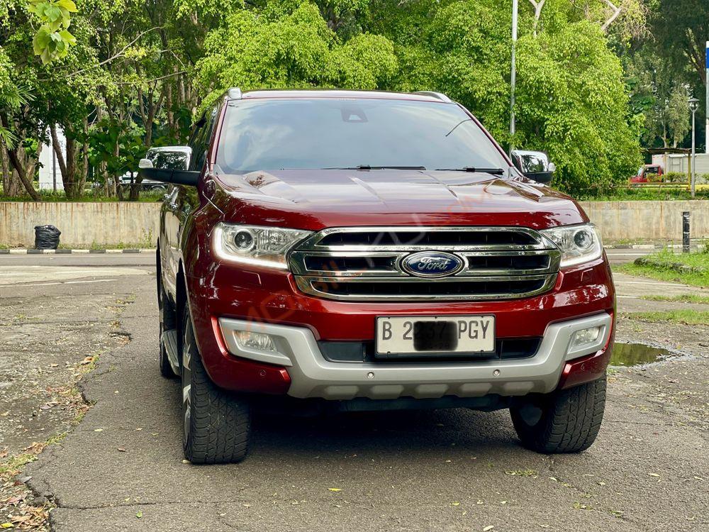 Mobil Ford Everest 2016