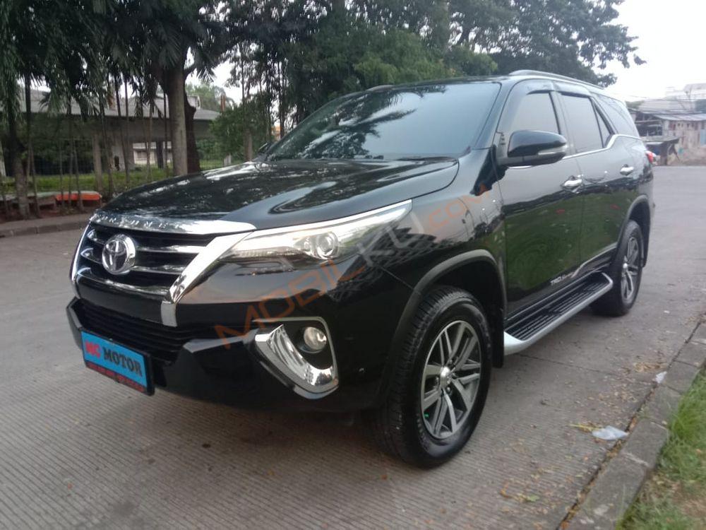 Mobil Toyota Fortuner 2016