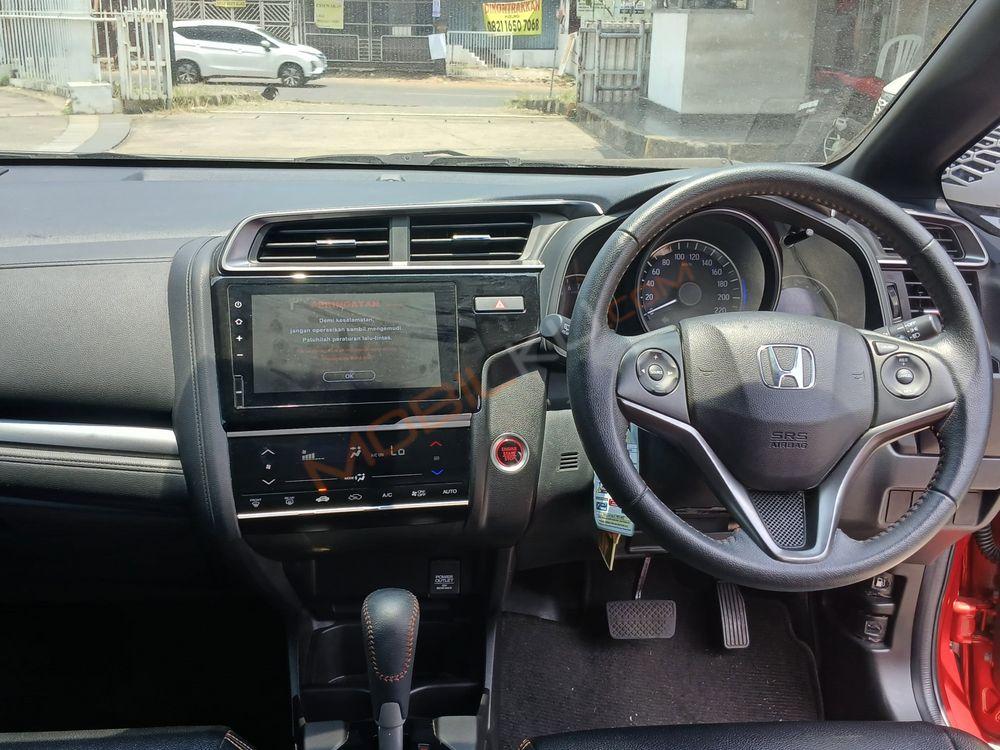 Mobil Honda Jazz 2021