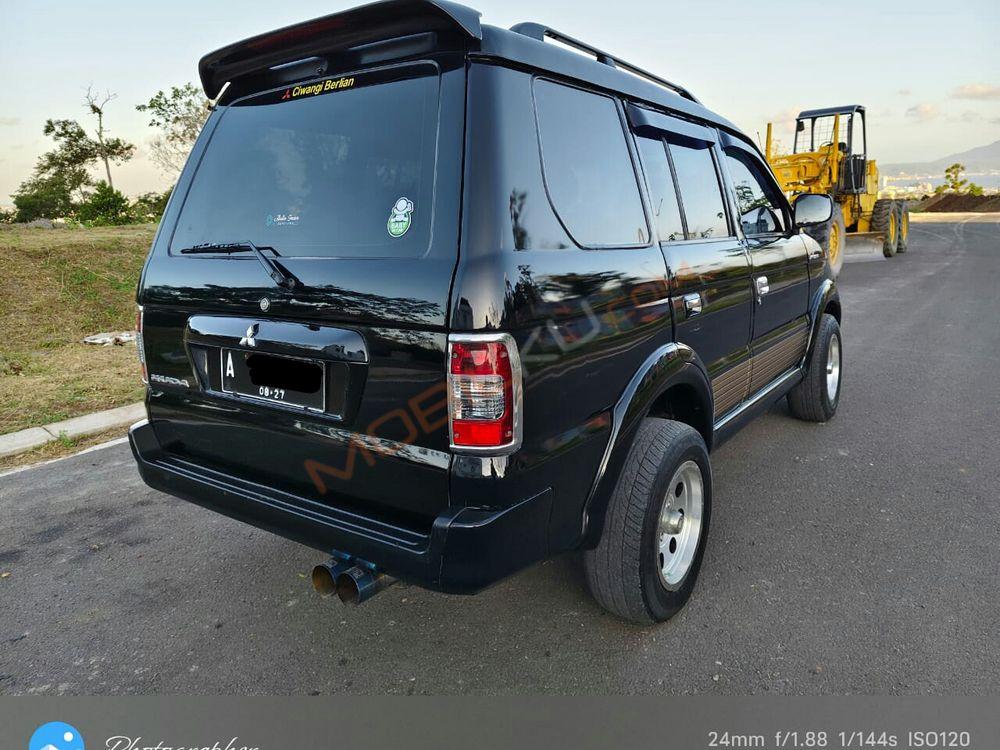 Mobil Mitsubishi Kuda 2003