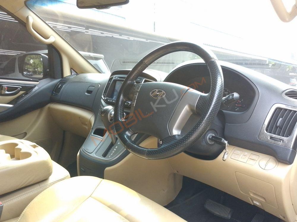 Mobil Hyundai H-1 2018