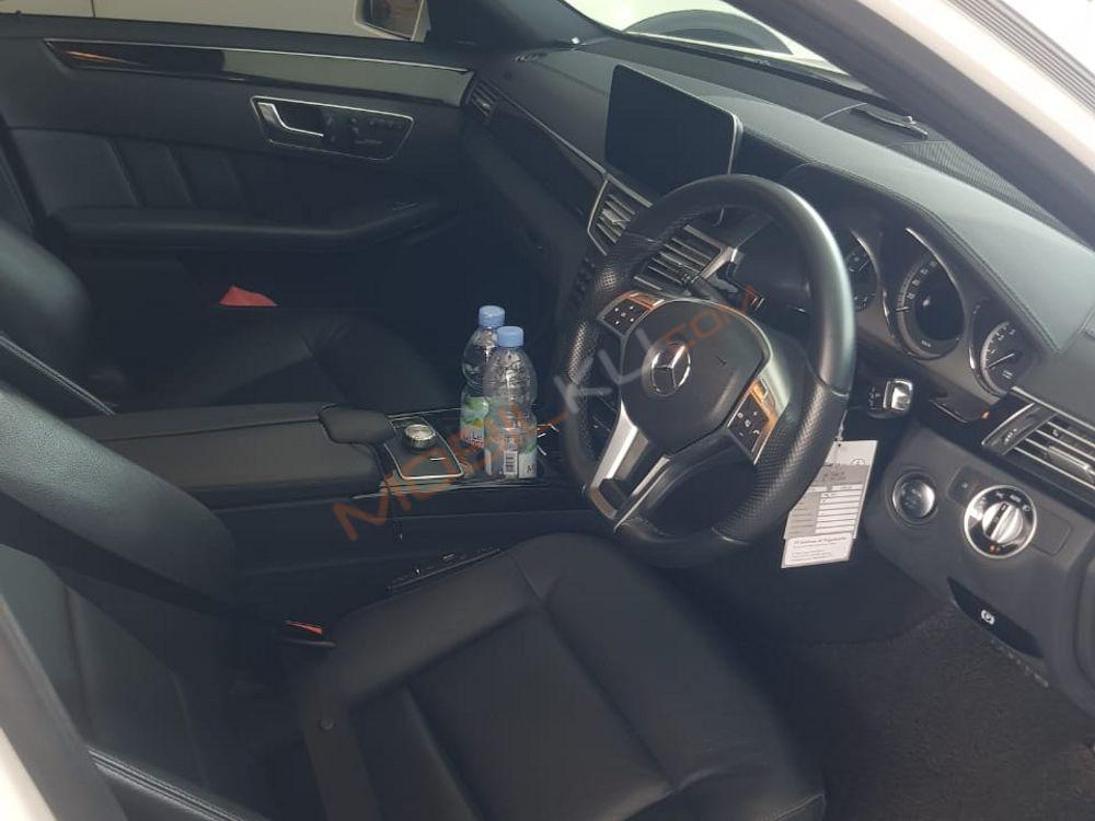 Mobil Mercedes-Benz E-Class 2013
