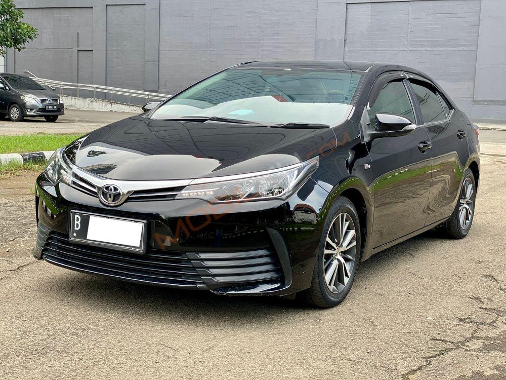 Mobil Toyota Corolla 2018