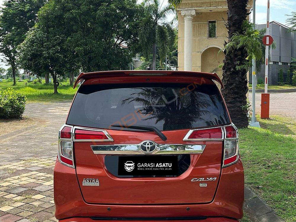 Mobil Toyota Calya 2018