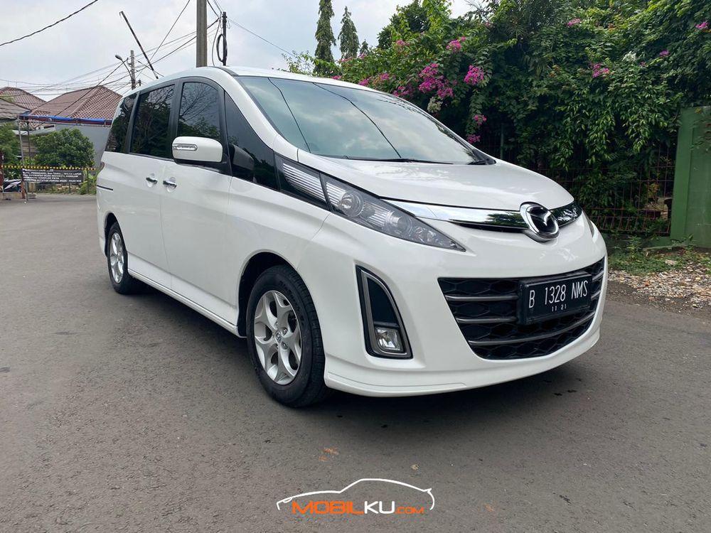 Mobil Mazda Biante 2013