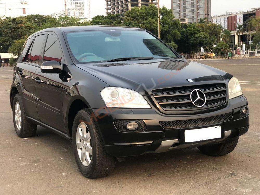Mobil Mercedes-Benz ML 2006