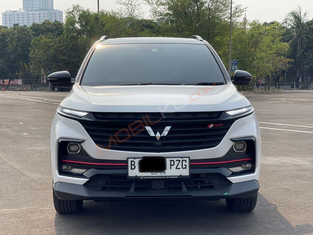 Mobil Wuling Almaz 2022
