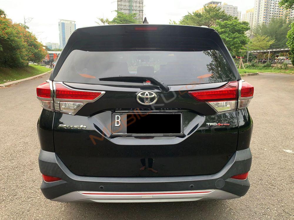 Mobil Toyota Rush 2018