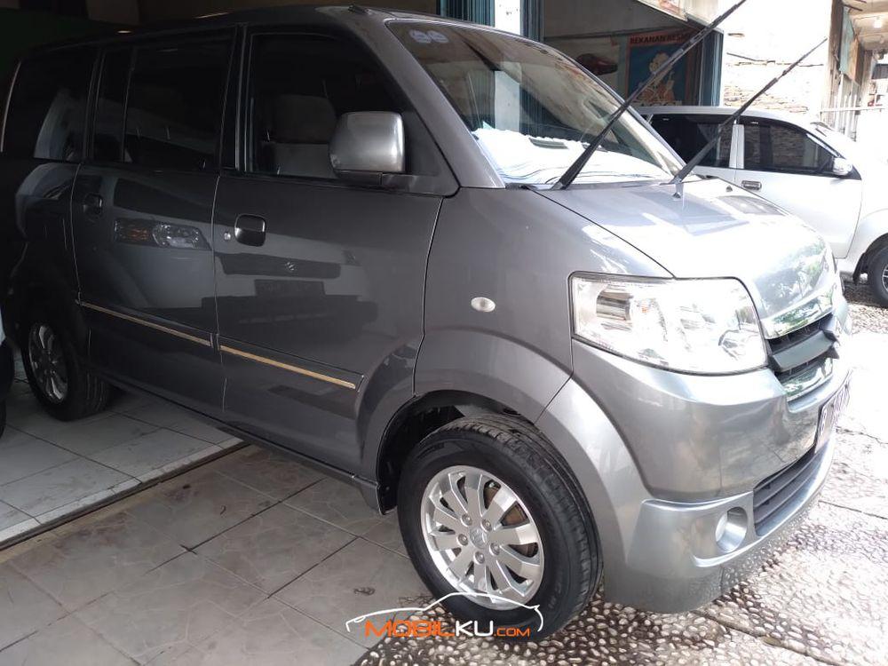 Mobil Suzuki APV 2012